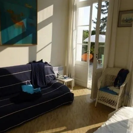Foncillon : Avec Grande Terrasse Privative + Studio * Royan