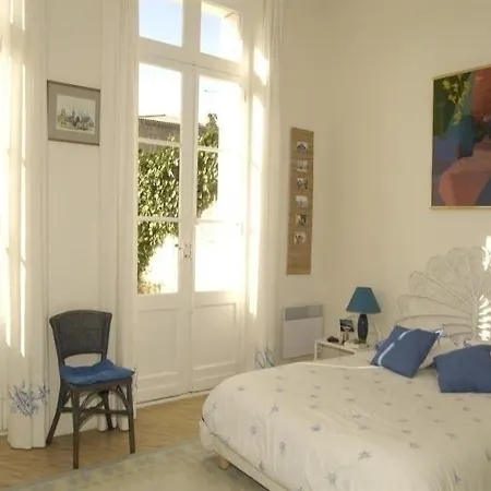 Foncillon : Avec Grande Terrasse Privative + Studio * Royan